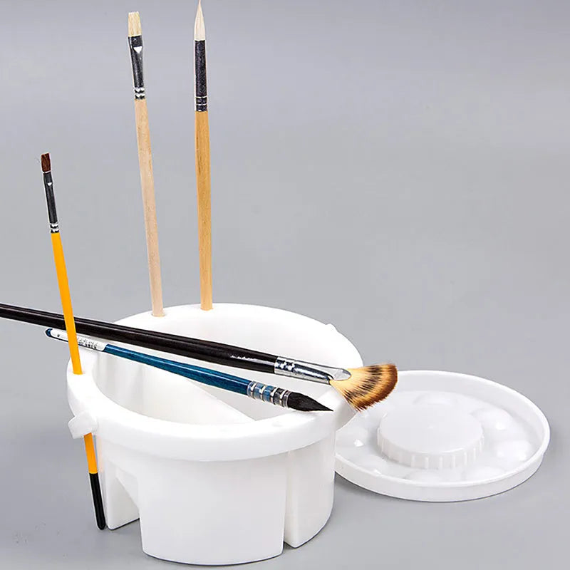White plastic brush holder for painting with 16.5 cm diameter and 9 cm height