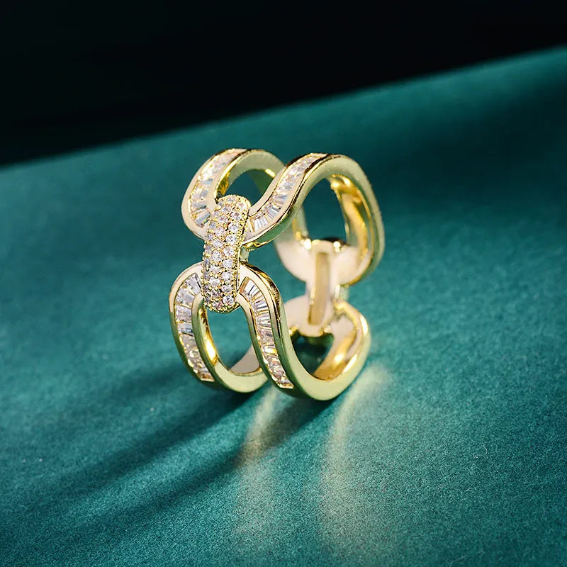 Round copper scarf ring with gold electroplated finish and geometric shape for securing scarves