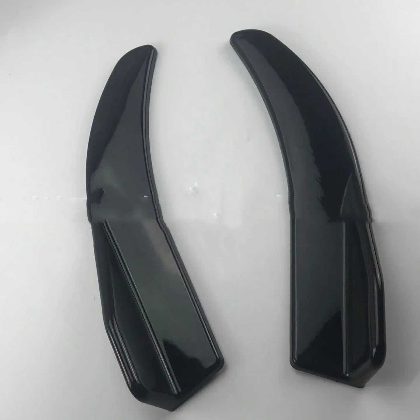 Carbon fibre front and rear vehicle deflectors for General Motors cars with screw fixation