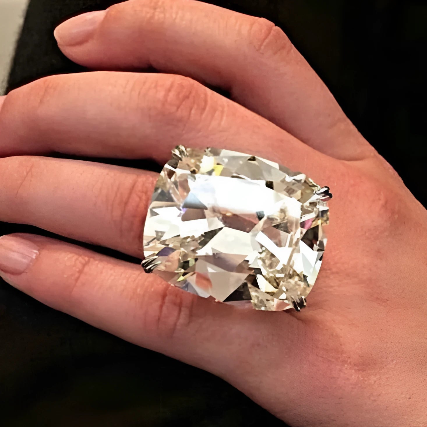 Women's simple inlaid white square diamond ring with geometric design and electroplated white gold colour finish