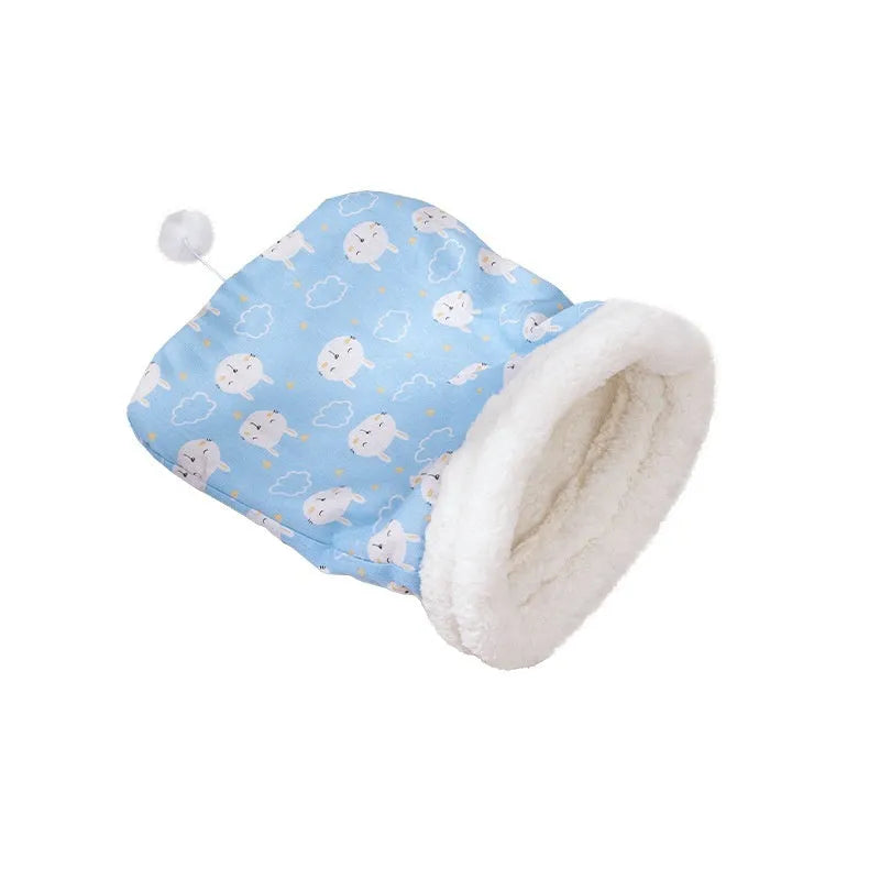 Flannel cat sleeping bag nest in pink, blue, and striped patterns, measuring 50x40 cm.
