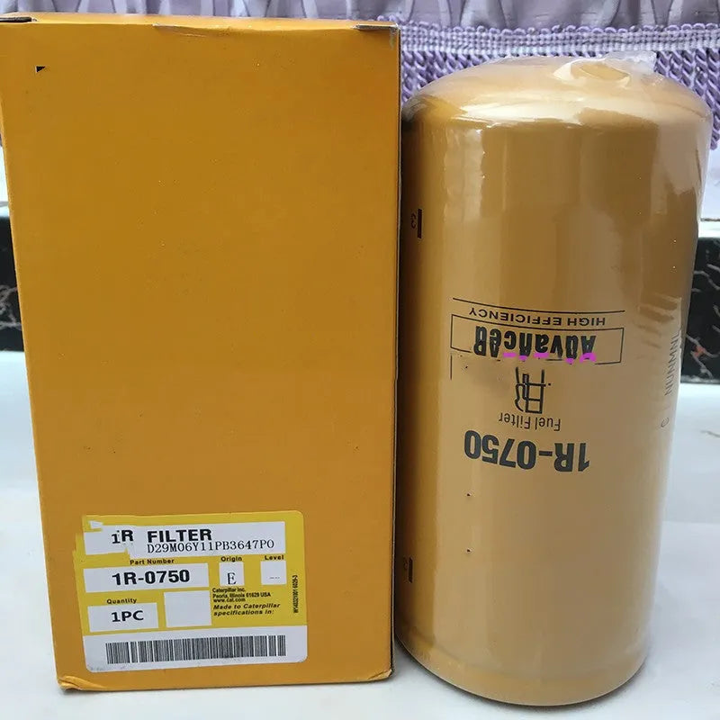 Fuel filter element with specification code 1R-0750 for diesel fuel systems