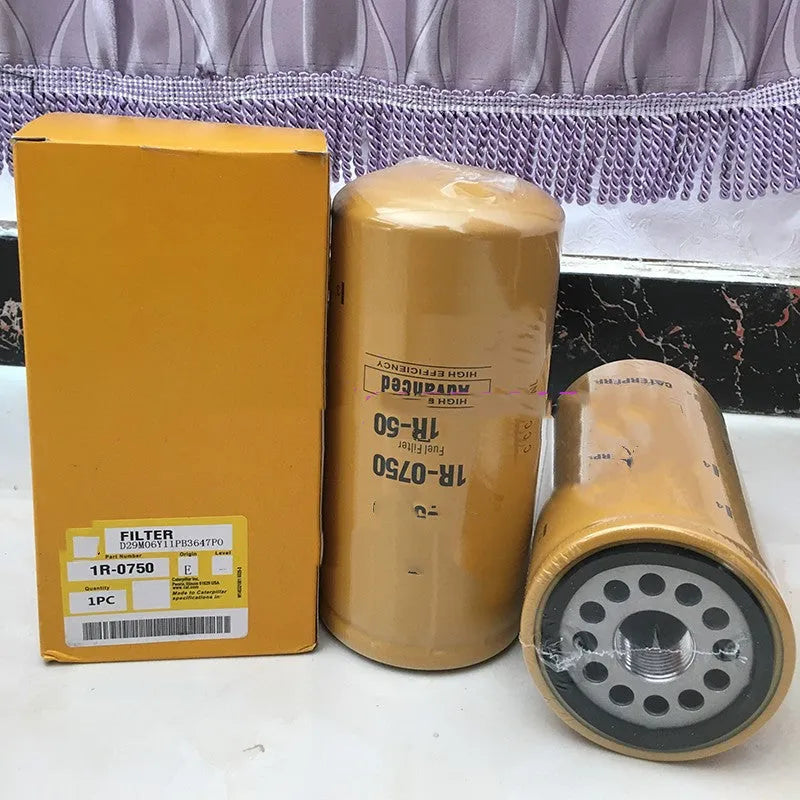 Fuel filter element with specification code 1R-0750 for diesel fuel systems