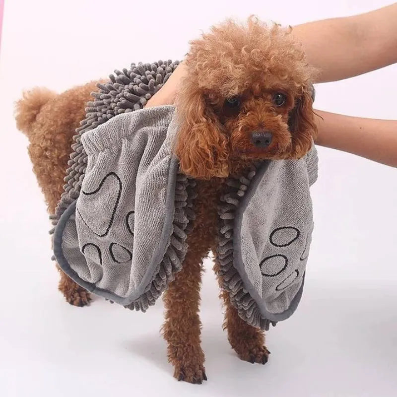 Blue quick-dry fibre dog bath robe towel for drying pets after washing.