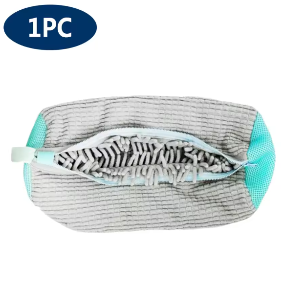 Effortless Shoe Laundry Bag with Rich Fluff Inside - Durable Zipped Washing Machine Protector for Trainers