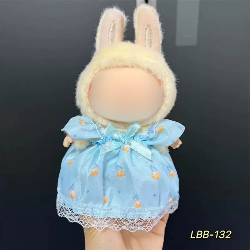 Plastic doll costume for a 17cm tall vinyl figurine on a white background.