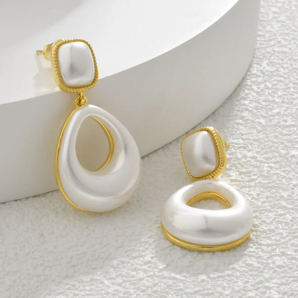 Gold-coloured drop-shaped imitation pearl earrings for women with 14K gold plating