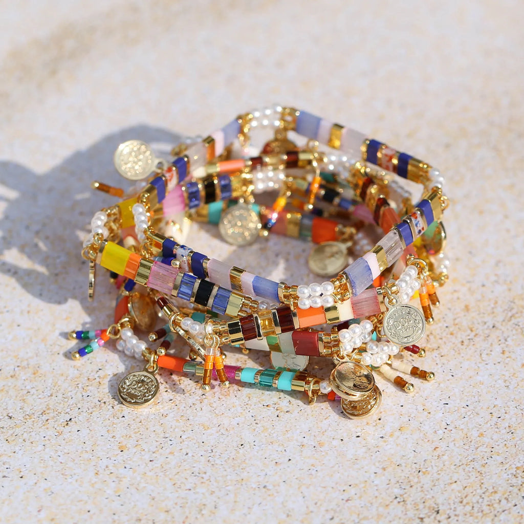 Women's imitation pearl bracelet with European and American glass coloured beads in six colour variants