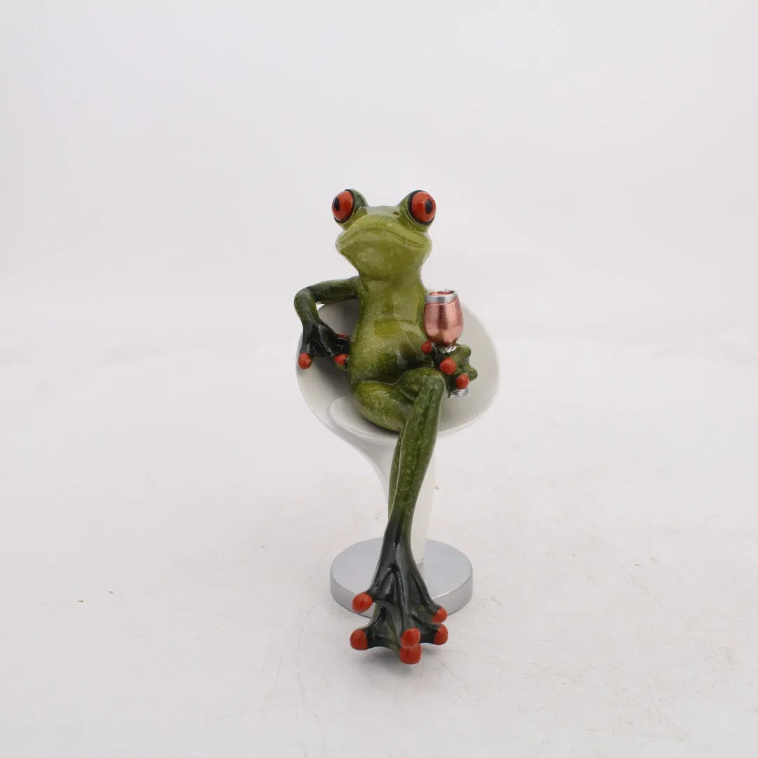 Pastoral style synthetic resin frog figurine ornament for home decoration