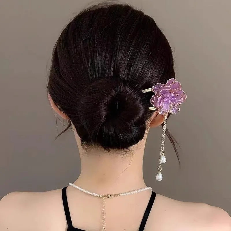 Purple and white retro peony flower U-shaped hairpin with tassel detail on alloy base