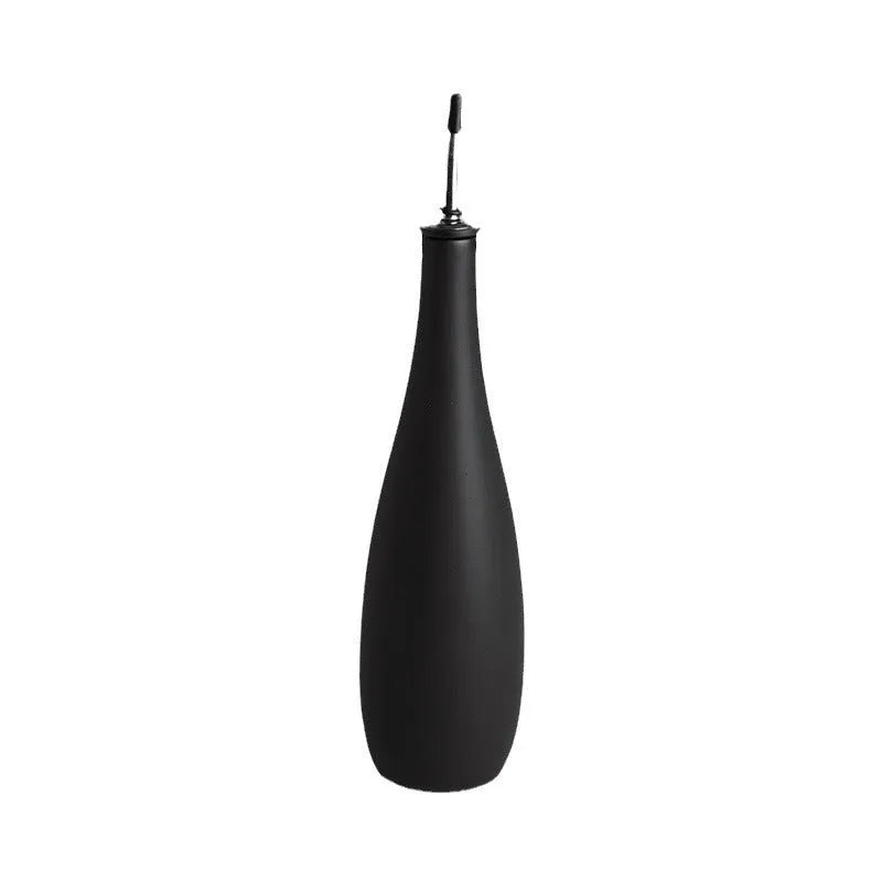 Ceramic oil pot with funnel in black, coffee or white colour, 650ml capacity