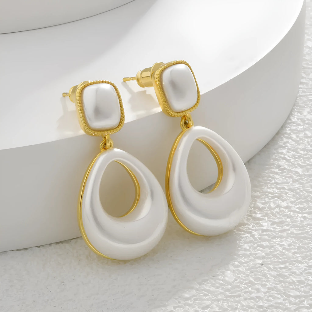 Gold-coloured drop-shaped imitation pearl earrings for women with 14K gold plating