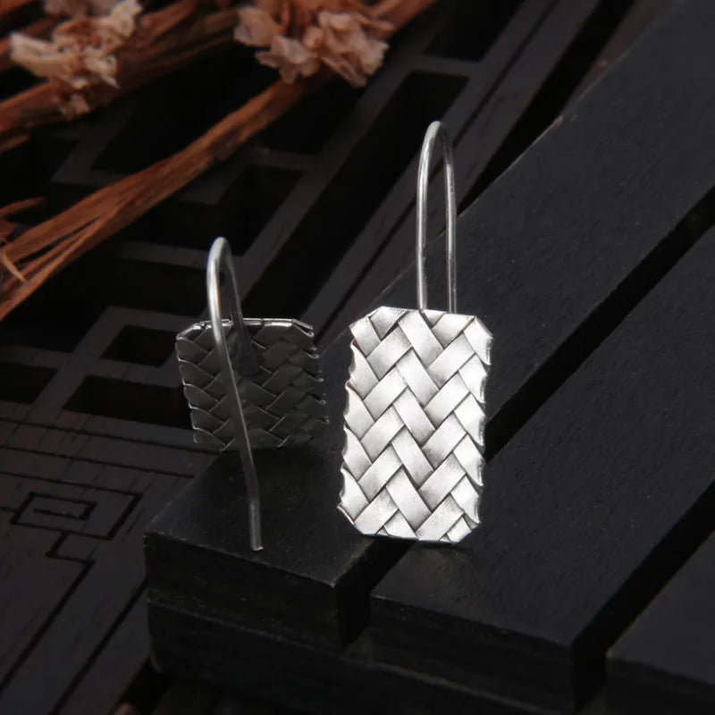 Geometric woven diamond plaid earrings in 925 silver, measuring 17.5mm by 11mm.