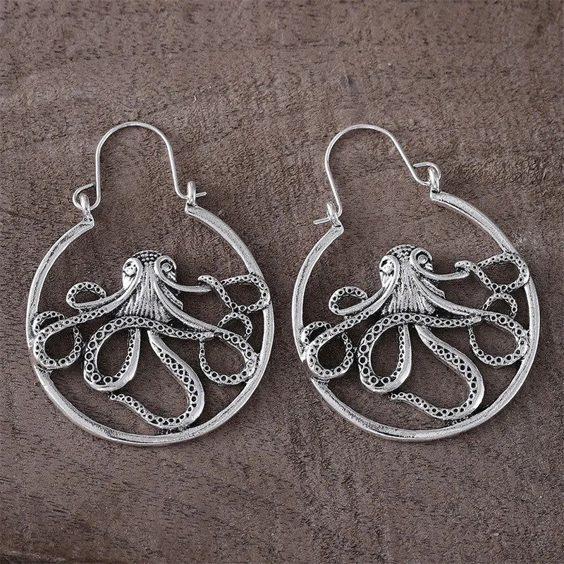 Vintage octopus earrings in antique silver zinc alloy with animal zodiac design