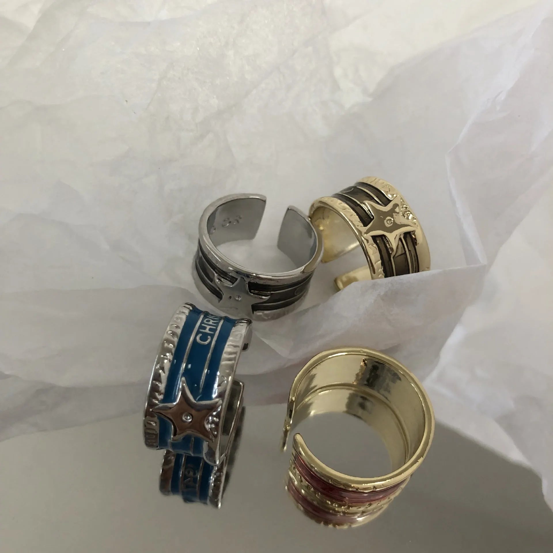 Adjustable retro distressed drop oil ring with geometry design and line elements on copper