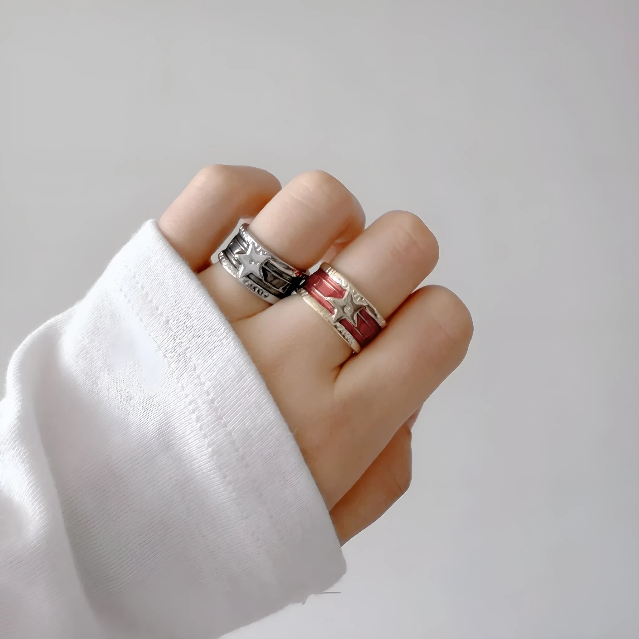 Adjustable retro distressed drop oil ring with geometry design and line elements on copper
