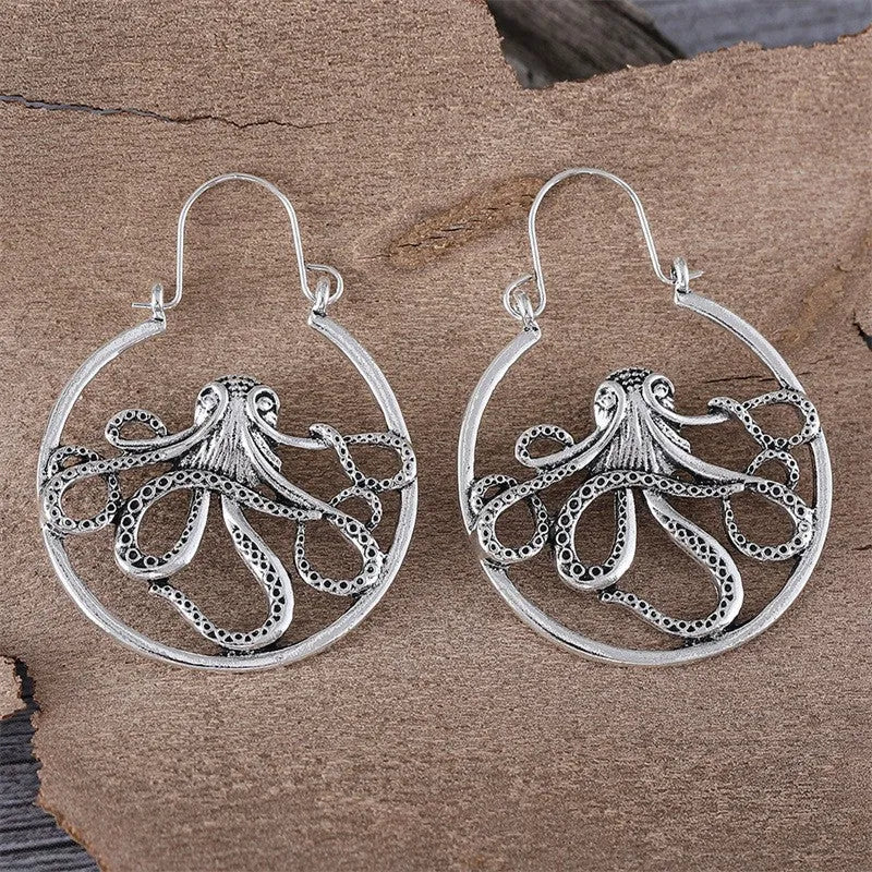 Vintage octopus earrings in antique silver zinc alloy with animal zodiac design