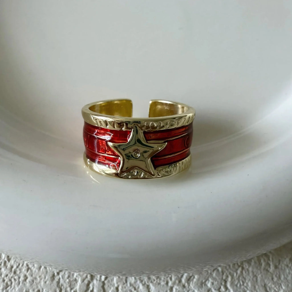 Adjustable retro distressed drop oil ring with geometry design and line elements on copper