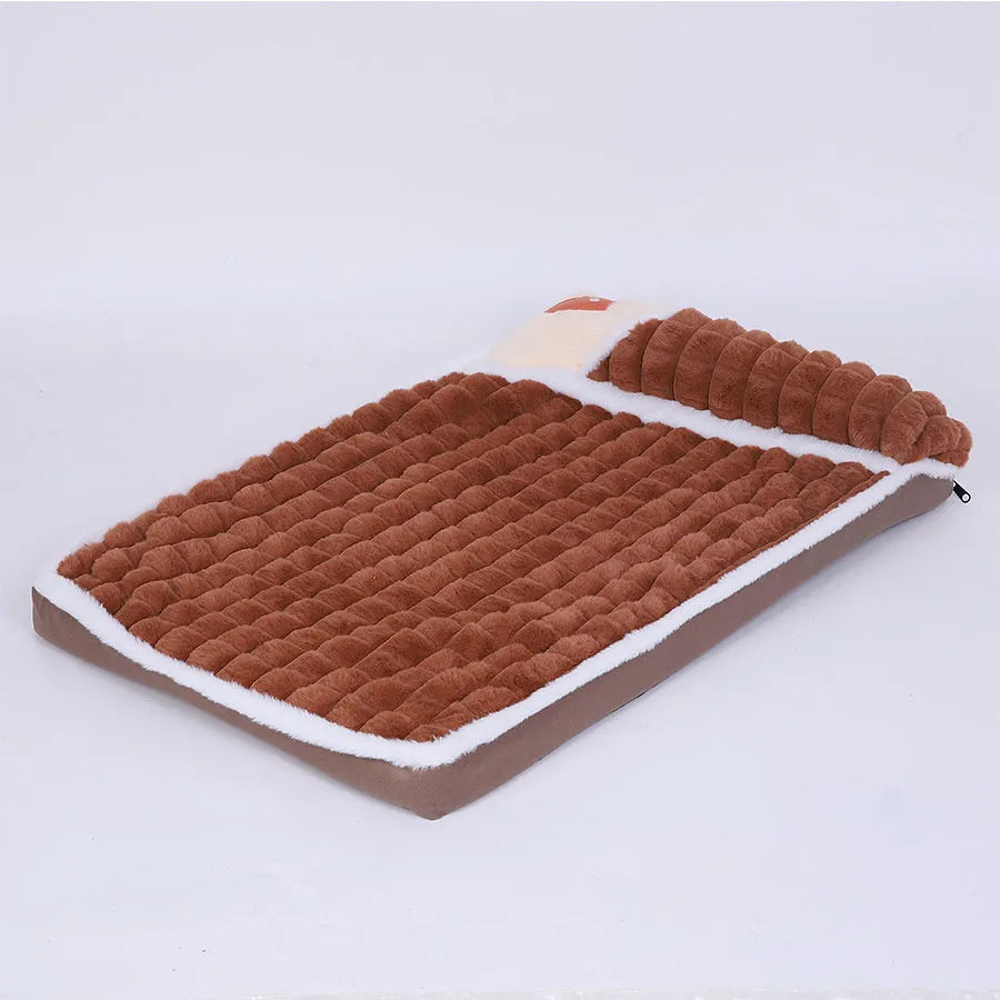 Detachable dog mat for large breeds in grey colour with plush lining and removable cover