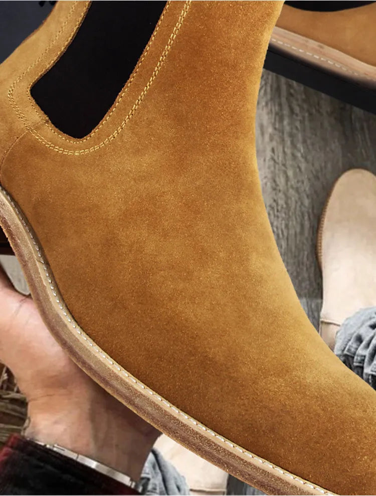 Handmade men's genuine cow suede retro boots with round toe and medium tube height