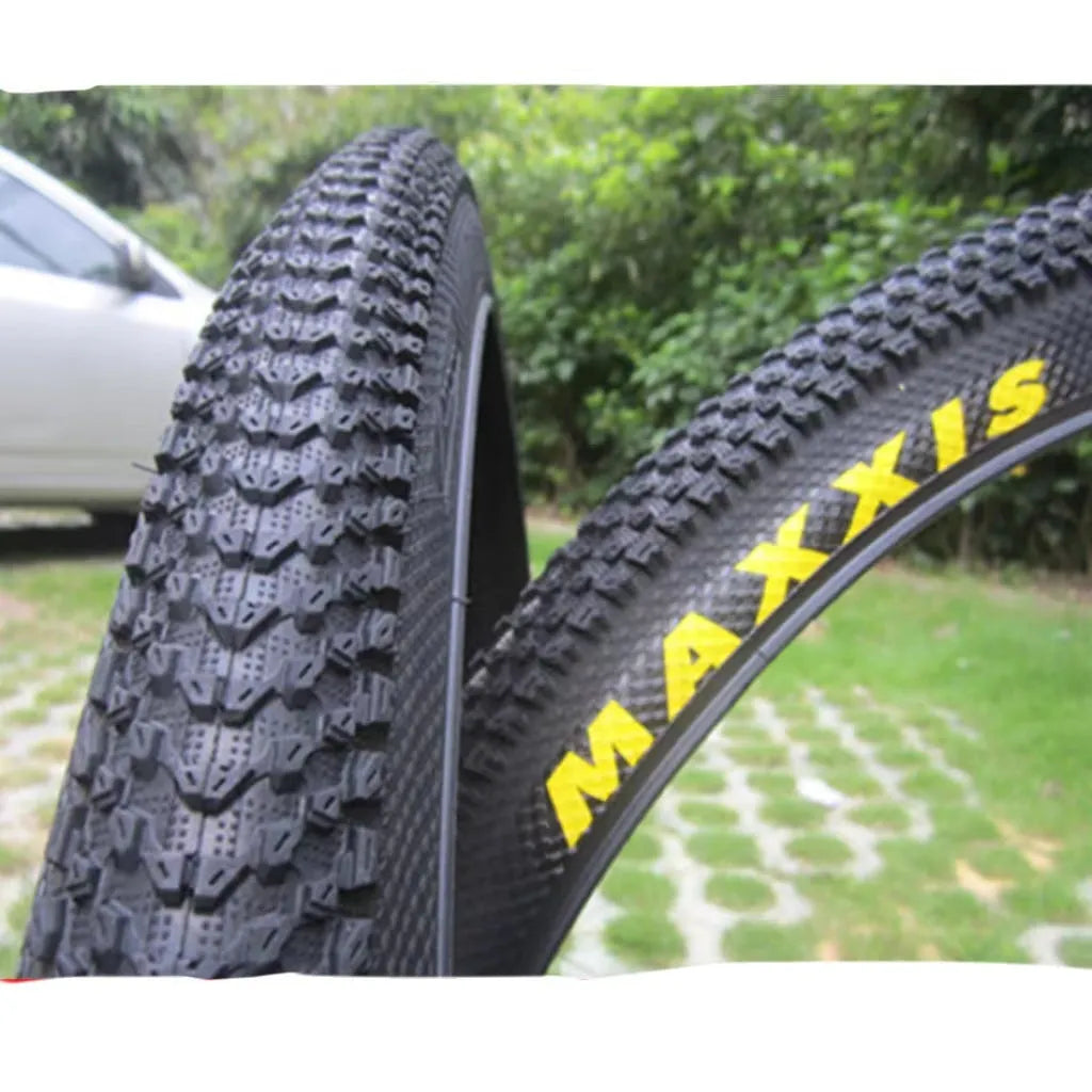 Mountain bike ultralight puncture proof tyre showing tread and sidewall, available in 26, 27.5, and 29-inch sizes.