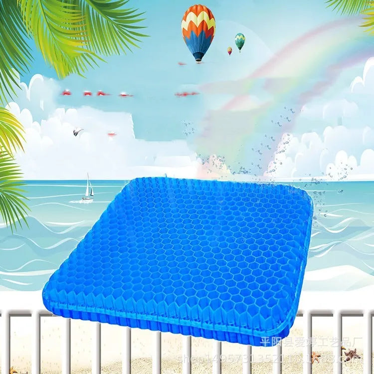 Gel seat cushion with honeycomb design in 300g square colour measuring 24.5 by 17.5 by 3 centimetres