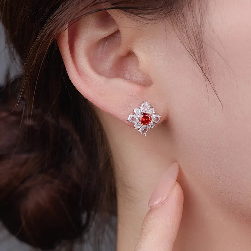 Retro geometric 925 silver earrings with white gold electroplating and pigeon red accents