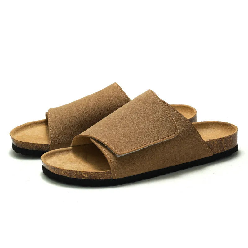 Men's retro platform slippers, frosted artificial PU upper, rubber sole, in camel colour, side view