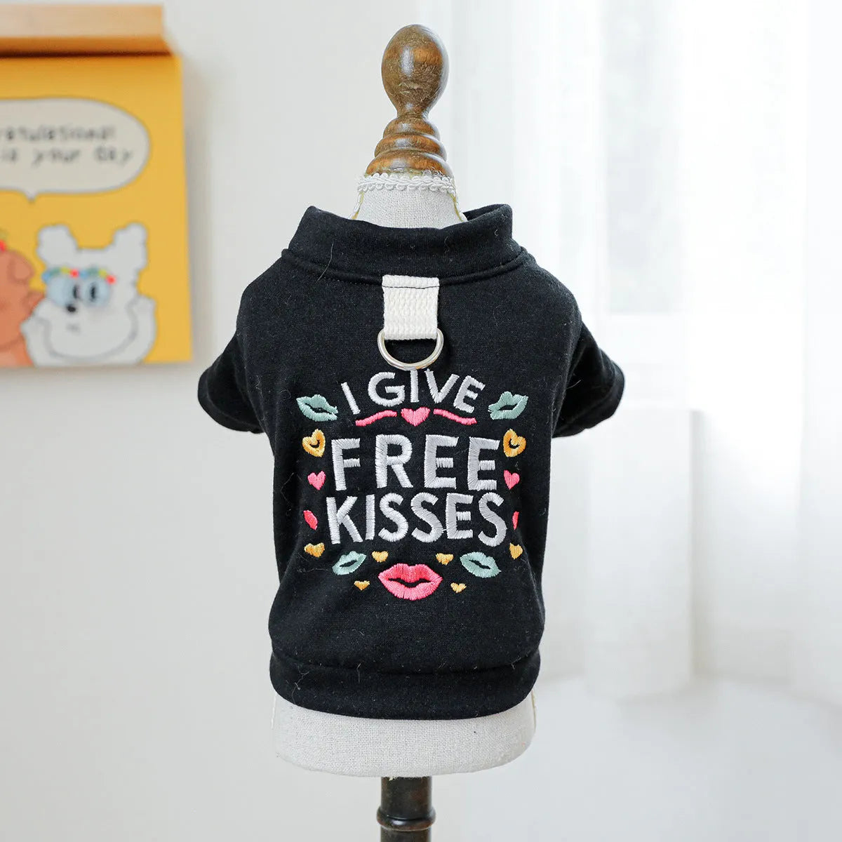 Pet jumper with kiss sweater pattern for dogs or cats in polyester fabric