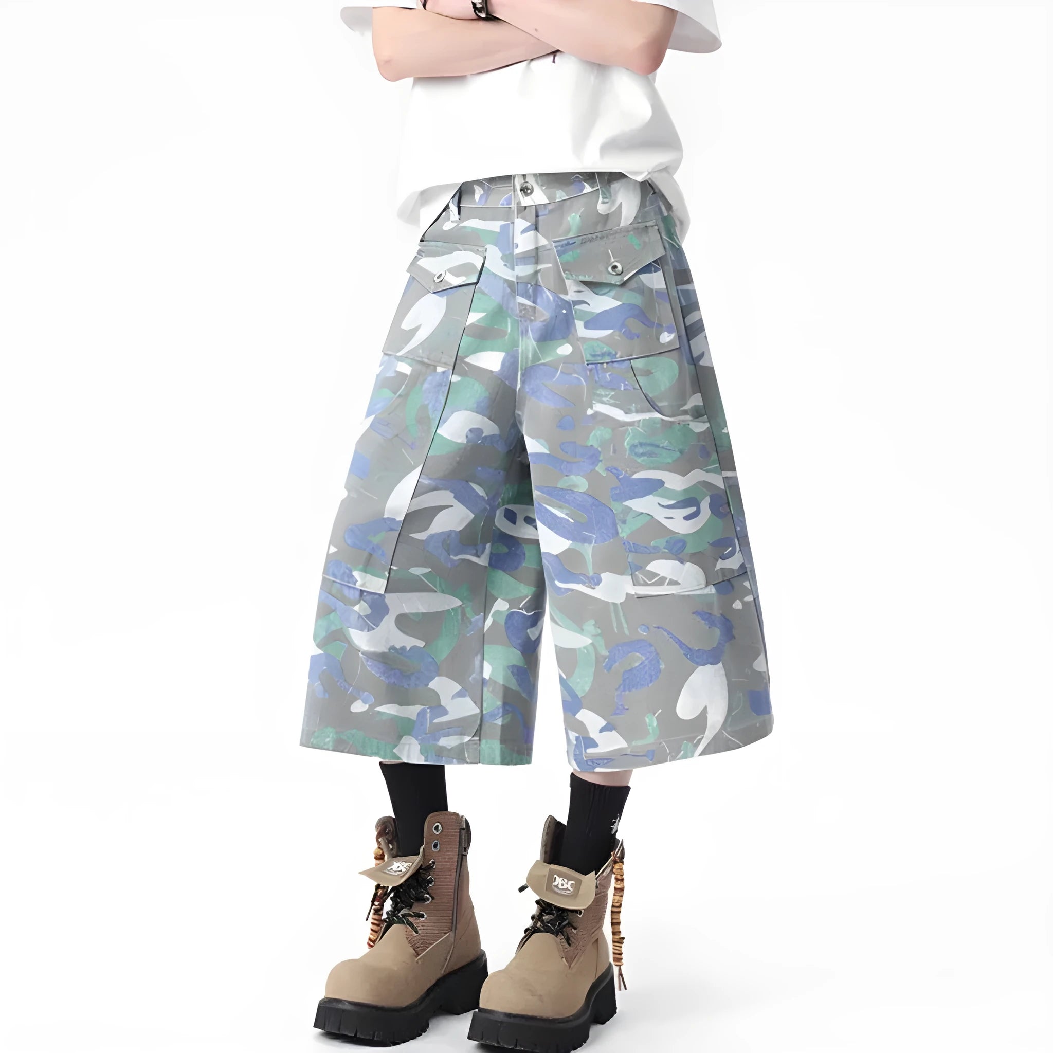 Camouflage print straight-leg cotton cropped trousers with zipper fly closure