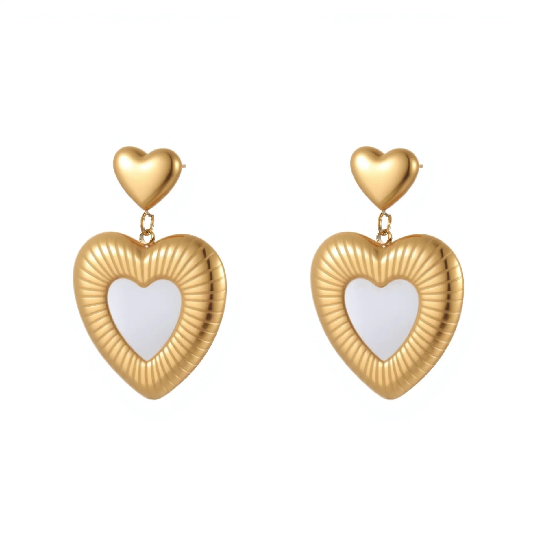 White heart-shaped fritillary earrings with 18K gold electroplated finish on stainless steel