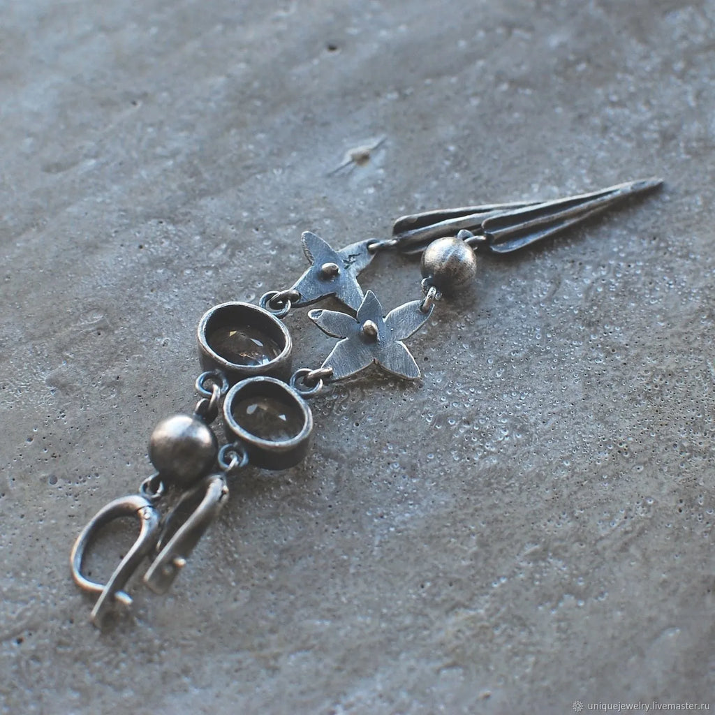 Geometric ancient silver-plated rhinestone pendant earrings with long drop design