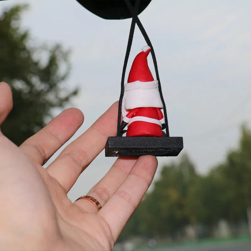 Resin Santa Claus cartoon pendant for car rearview mirror, 4.5 by 3 by 5 centimetres, 20 grams, four styles