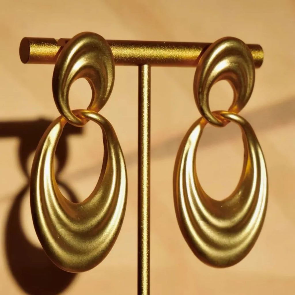 French retro double circle copper earrings with U-shaped design and plain gold finish