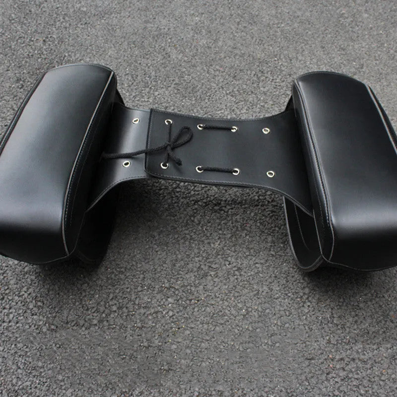 Retro style motorcycle saddle bag in PU leather with 42cm dimensions, shown in black and brown colour options