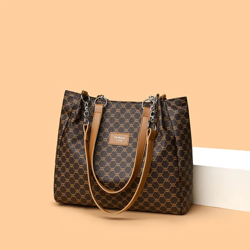 Brown women's retro fashion PU leather crossbody handbag with polyester lining