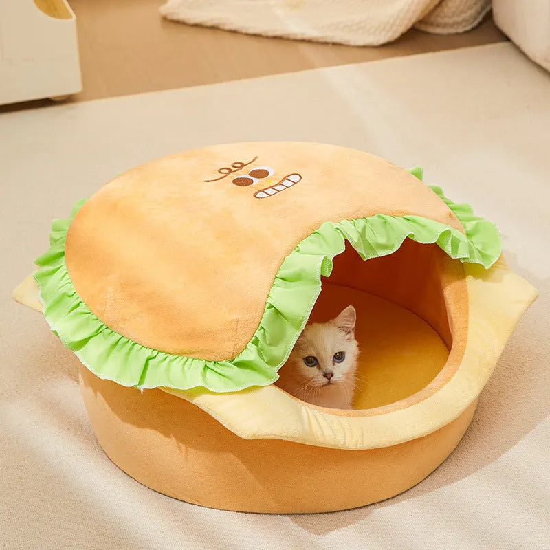 Medium M size universal cat kennel with warm winter design that disassembles for storage
