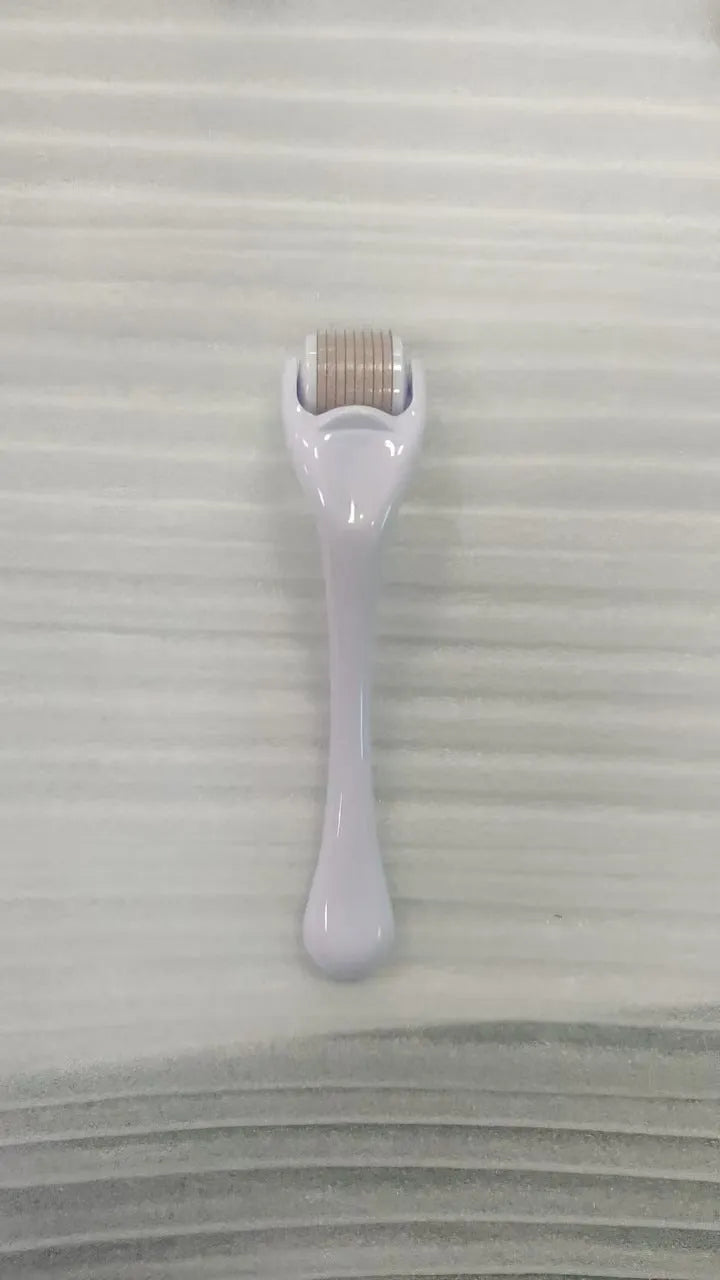 540 micro needle derma roller with mechanical design in various handle and wheel colour combinations