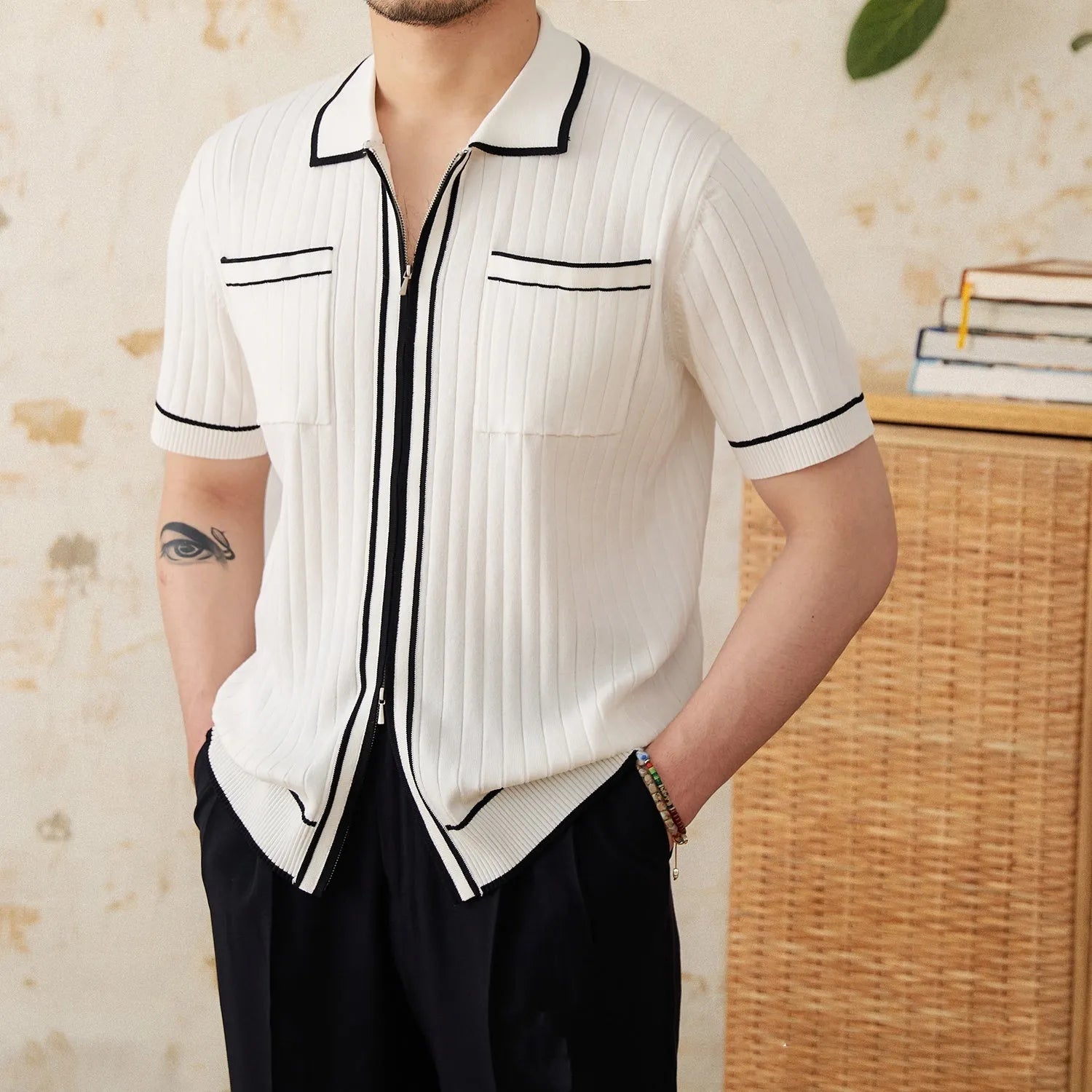 Slim fit short sleeve polo shirt with a lapel collar in black and white colours