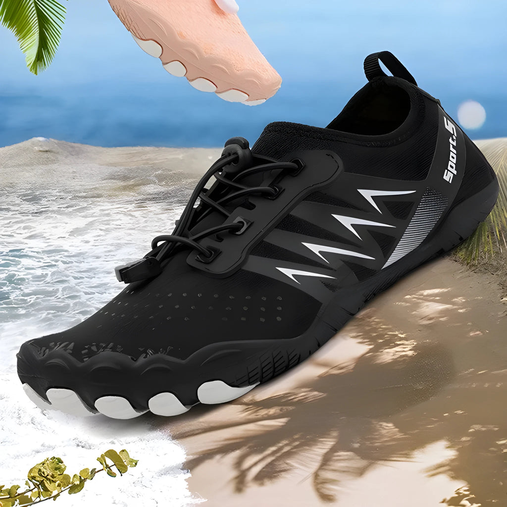 Quick-drying river tracing shoes with mesh uppers in apricot colour with natural rubber soles