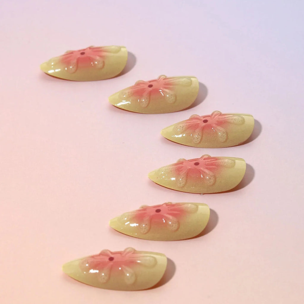 Cartoon-style 3D flower detachable fake nails set with plastic armour and adhesive components