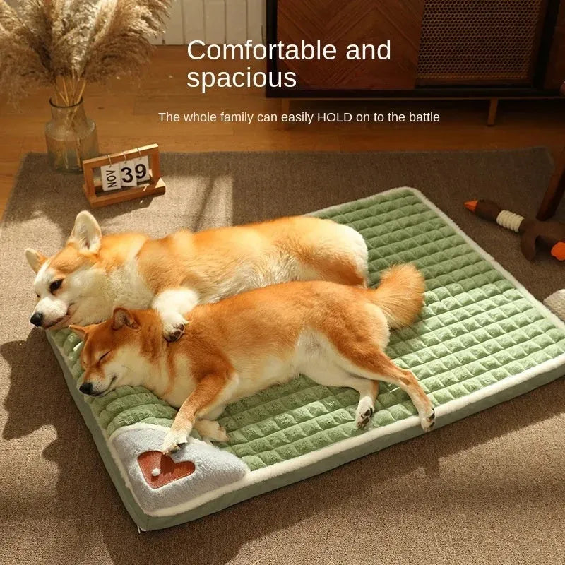 Detachable dog mat for large breeds in grey colour with plush lining and removable cover