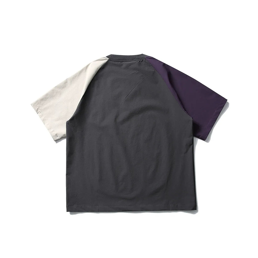 Dark grey men's contrast colour raglan sleeve t-shirt with loose fit casual styling