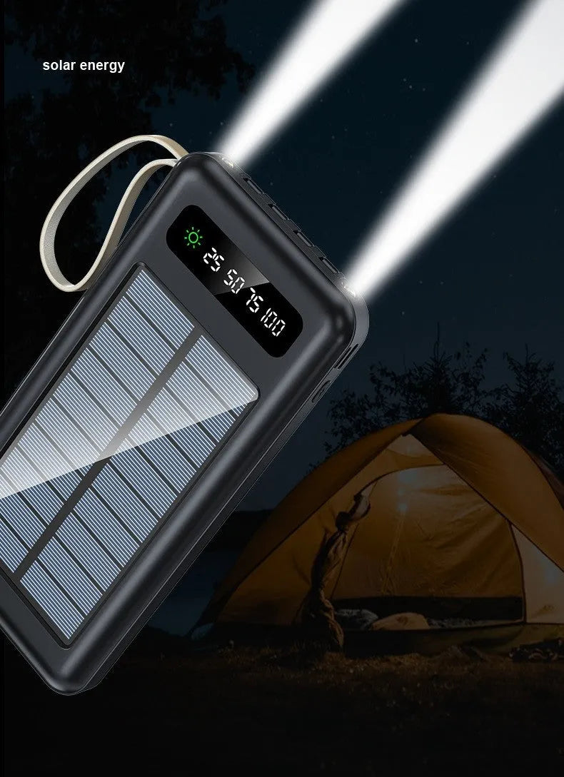 Solar power bank in black or white with capacity display and integrated solar panel.