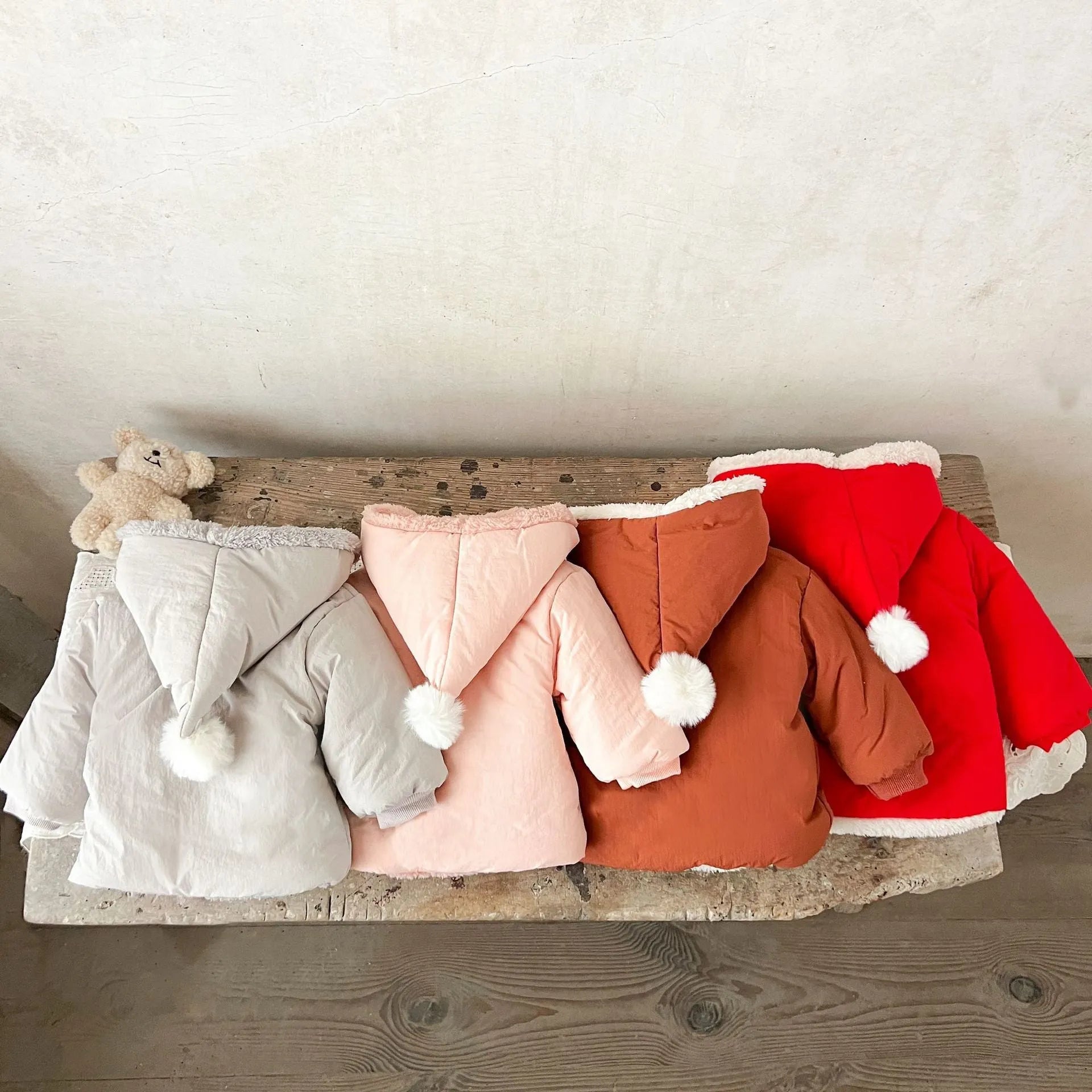 Winter fleece-lined unisex baby jacket in solid colour, pearl fleece fabric, hooded, button front, available in light gray, pink, brown, bright red