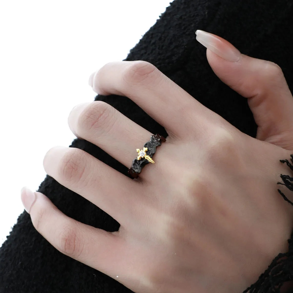Silver adjustable opening couple ring with electroplated white gold or black gold finish