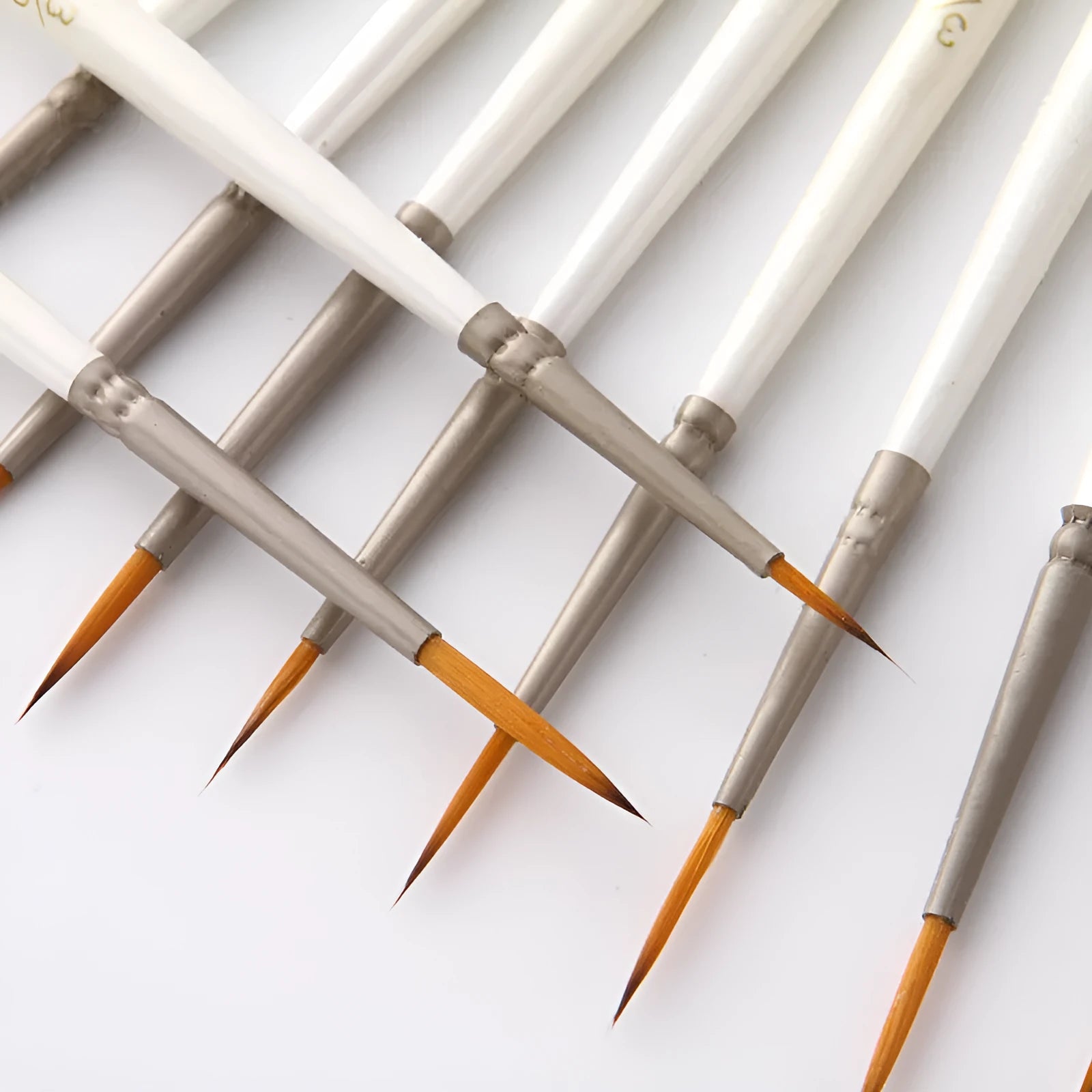 Set of 12 hook line art brushes with nylon wool bristles and wood handles for watercolour painting