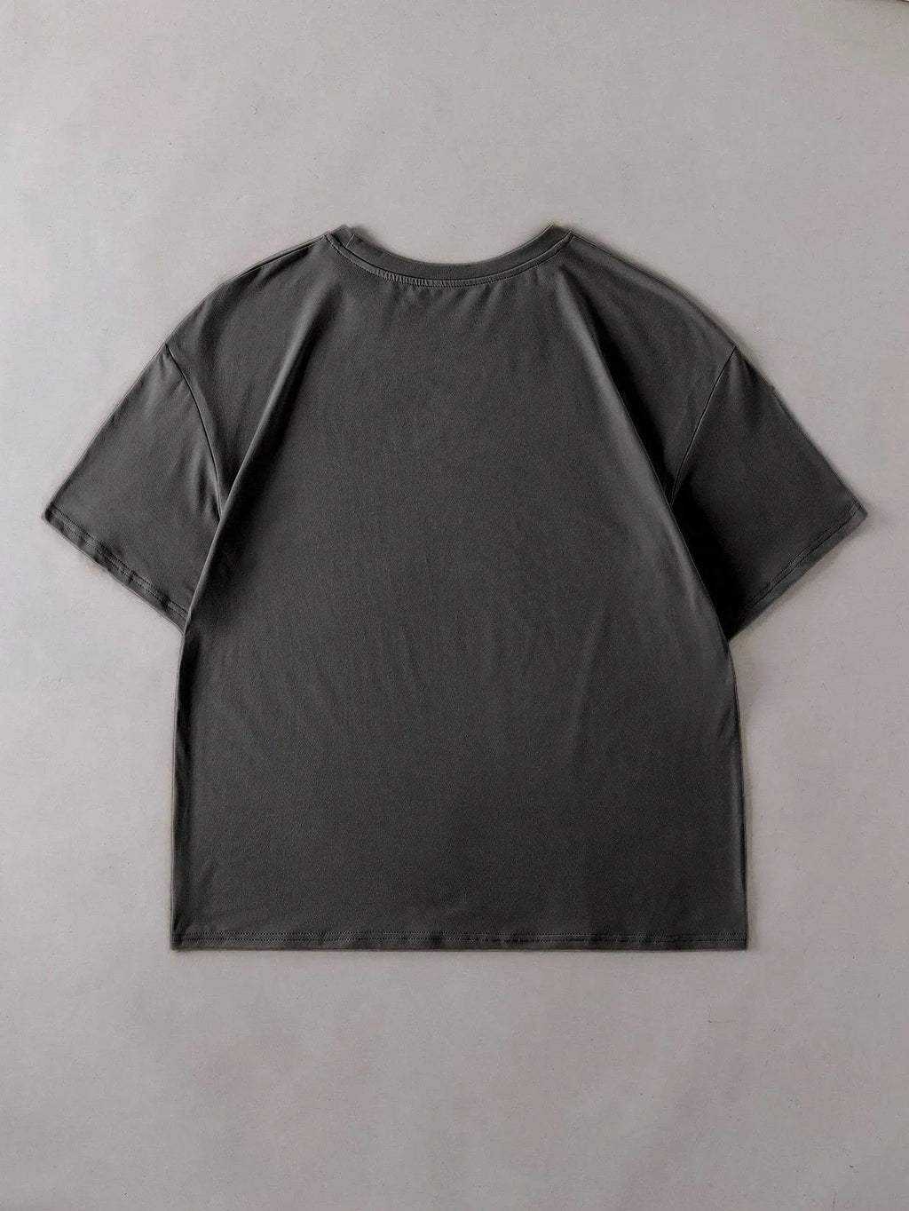 Cotton summer t-shirt with round neck and short sleeves in loose fit