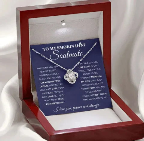 S925 silver heart-shaped pendant necklace with diamond treatment on cross chain, white gold and yellow gold options