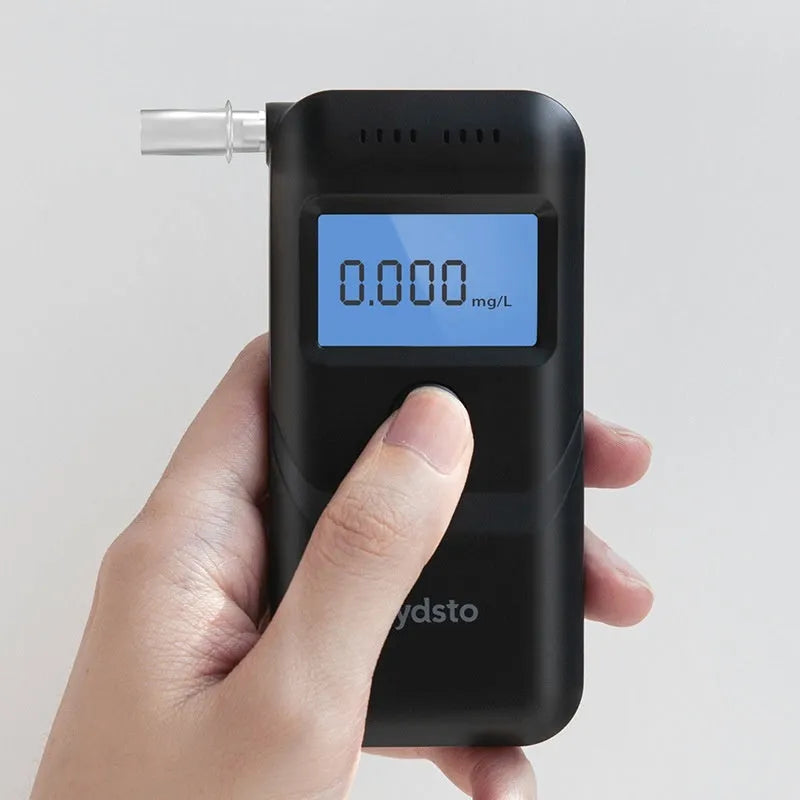 Black handheld breath alcohol tester model HD-JJCSY01 for personal drinking level checks